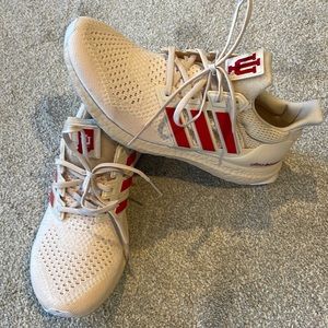 Adidas IU Hoosiers Ultraboost. Excellent condition. Cream and crimson.